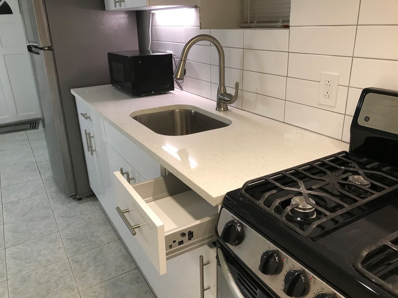 1616 Paulding Ave #1A - Photo 3 of 11