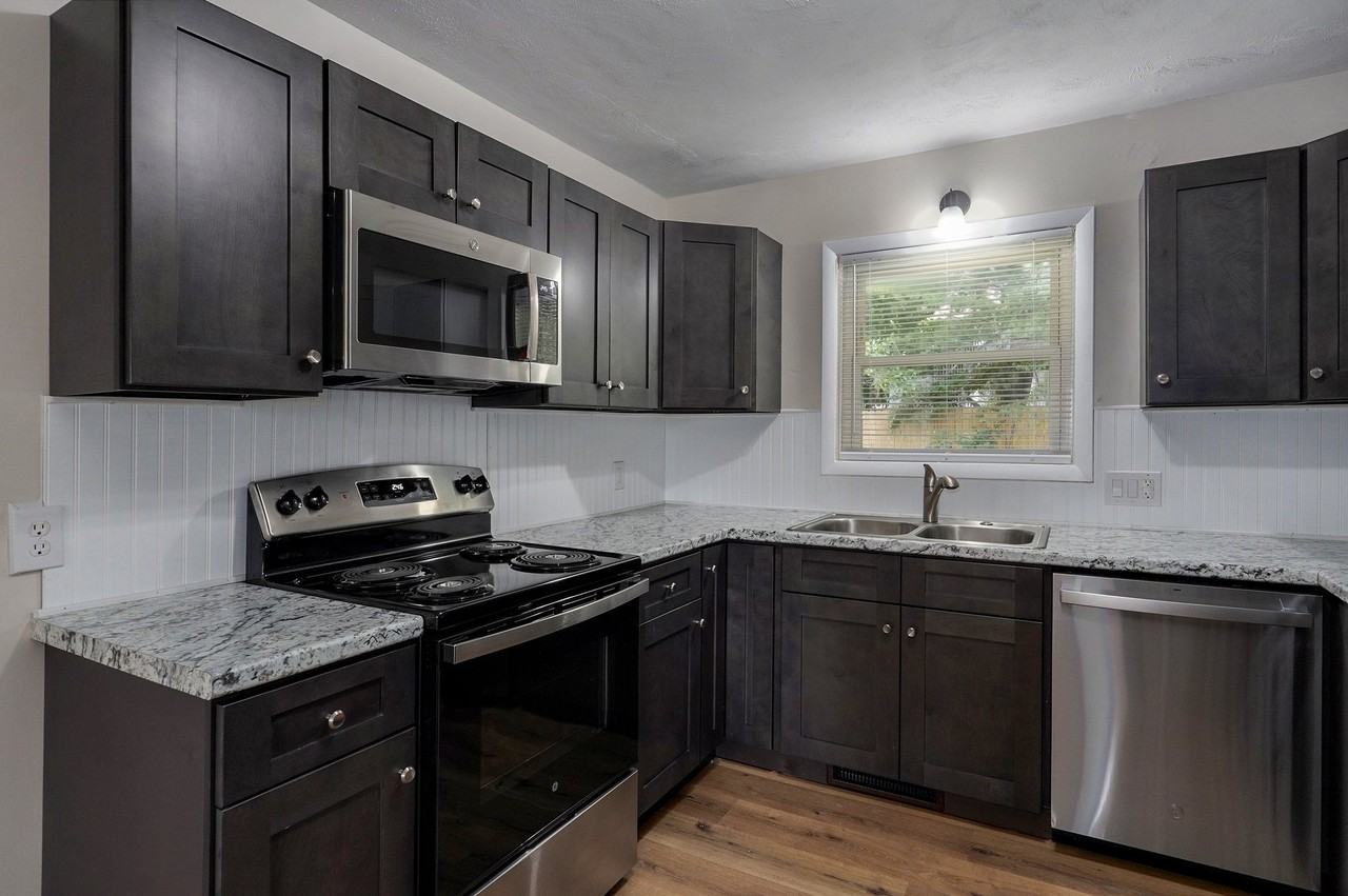 530 S Weller Ave #NA - Photo 4 of 8