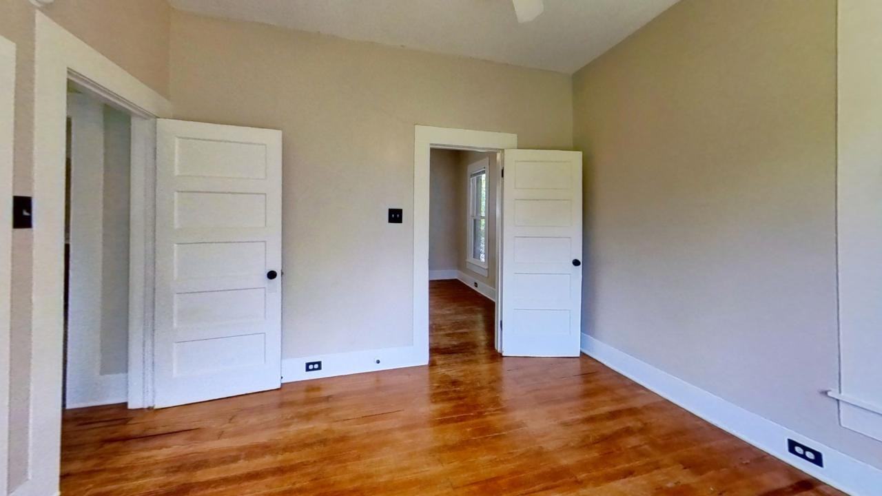 1246 W San Antonio St #NA - Photo 3 of 20