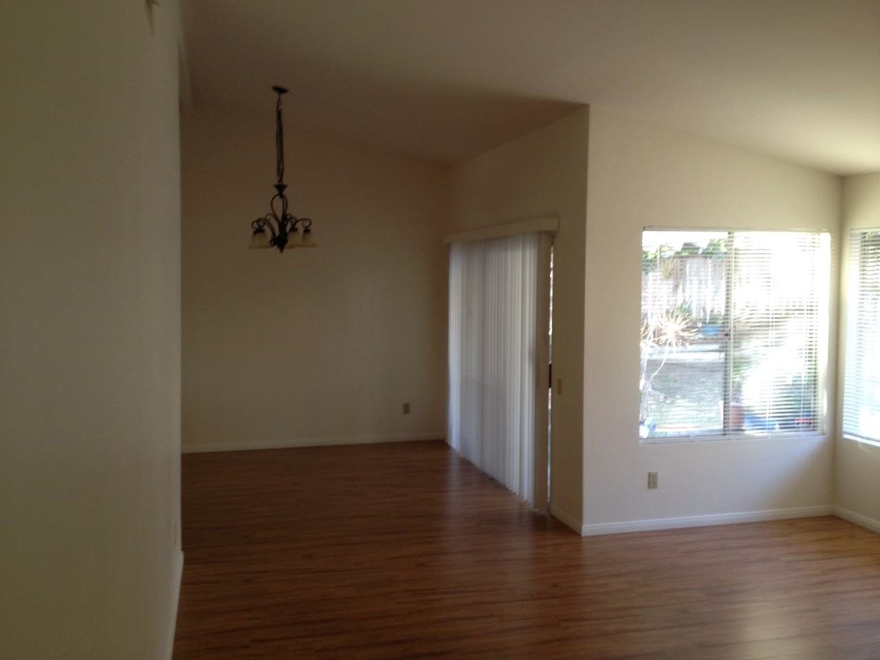 1742 Hunsaker St #NA - Photo 3 of 14