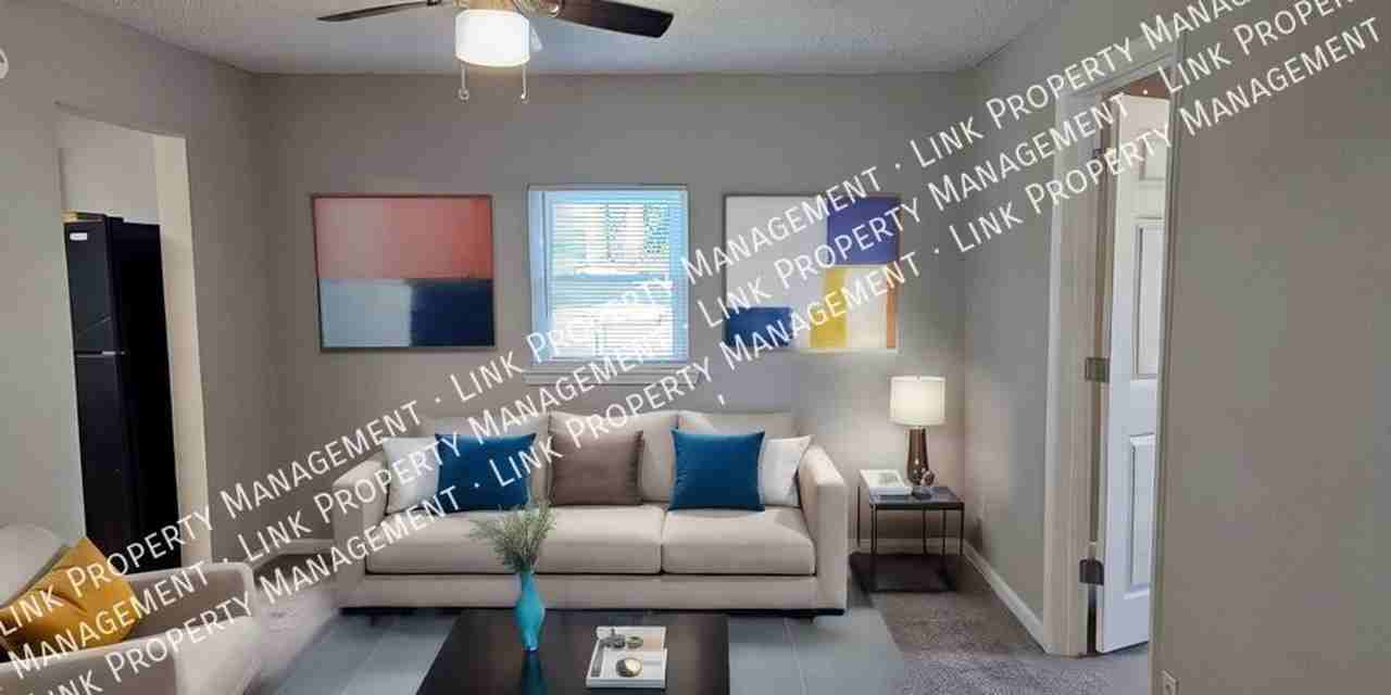 2211 W Shepherd Rd - Photo 2 of 24