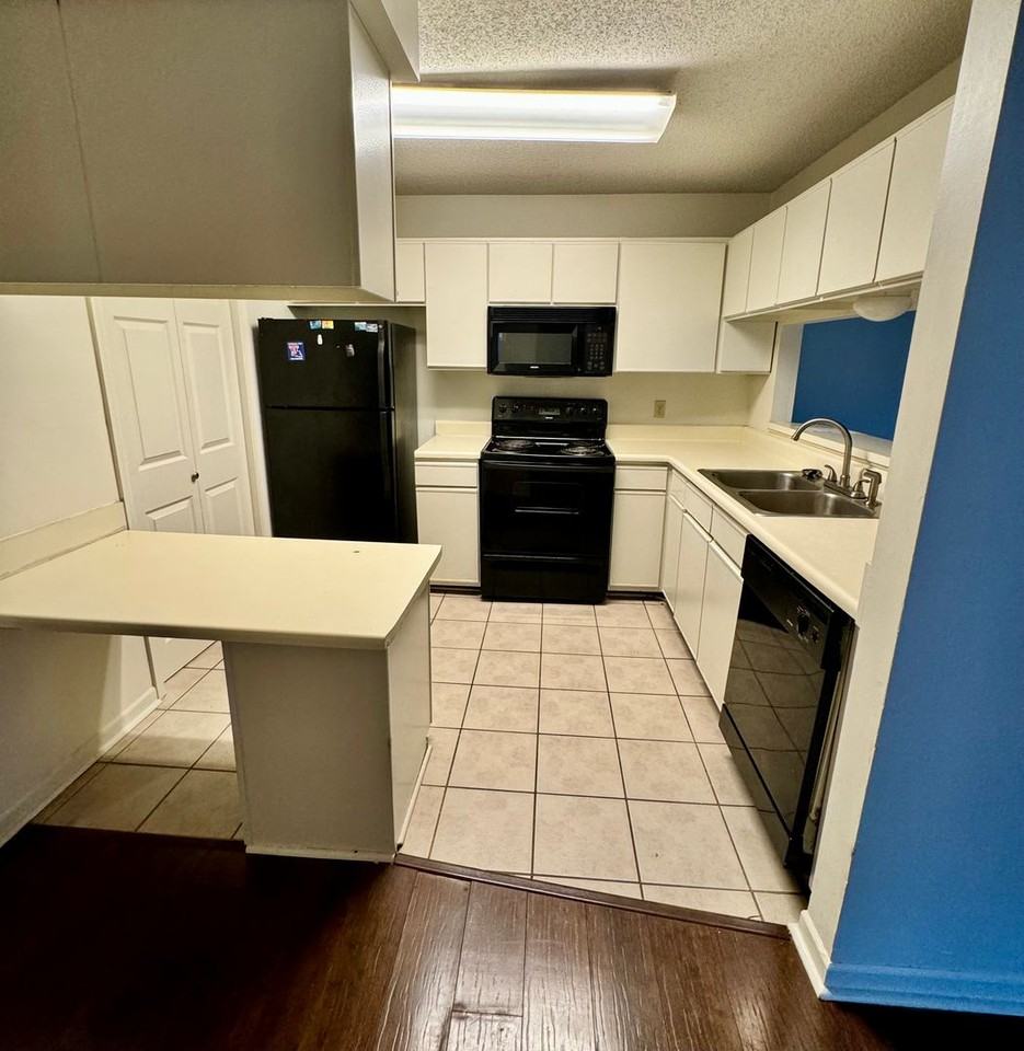 5111 Nicholson Dr #A44 - Photo 3 of 9