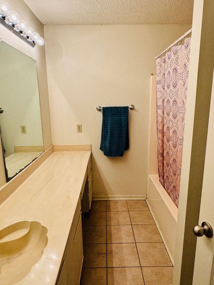 5111 Nicholson Dr #A44 - Photo 7 of 9