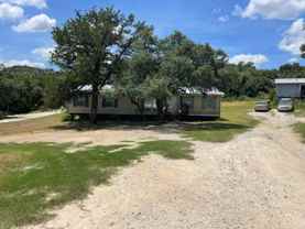 136 Sonnyland Dr - Photo 1 of 1