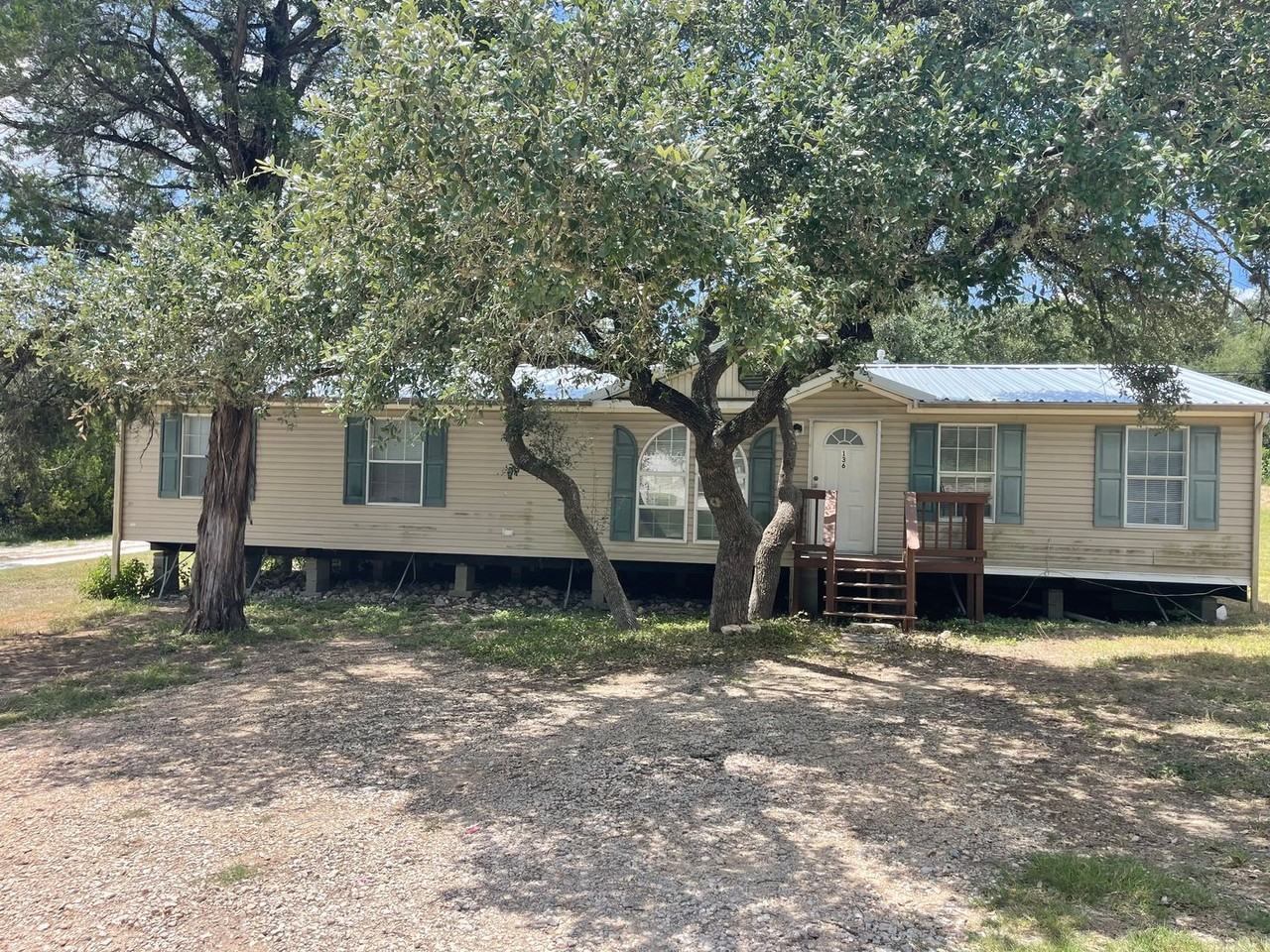 136 Sonnyland Dr - Photo 2 of 27