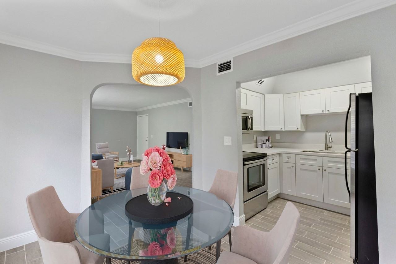 Orange North Apartments and Villas - Photo 7 of 7