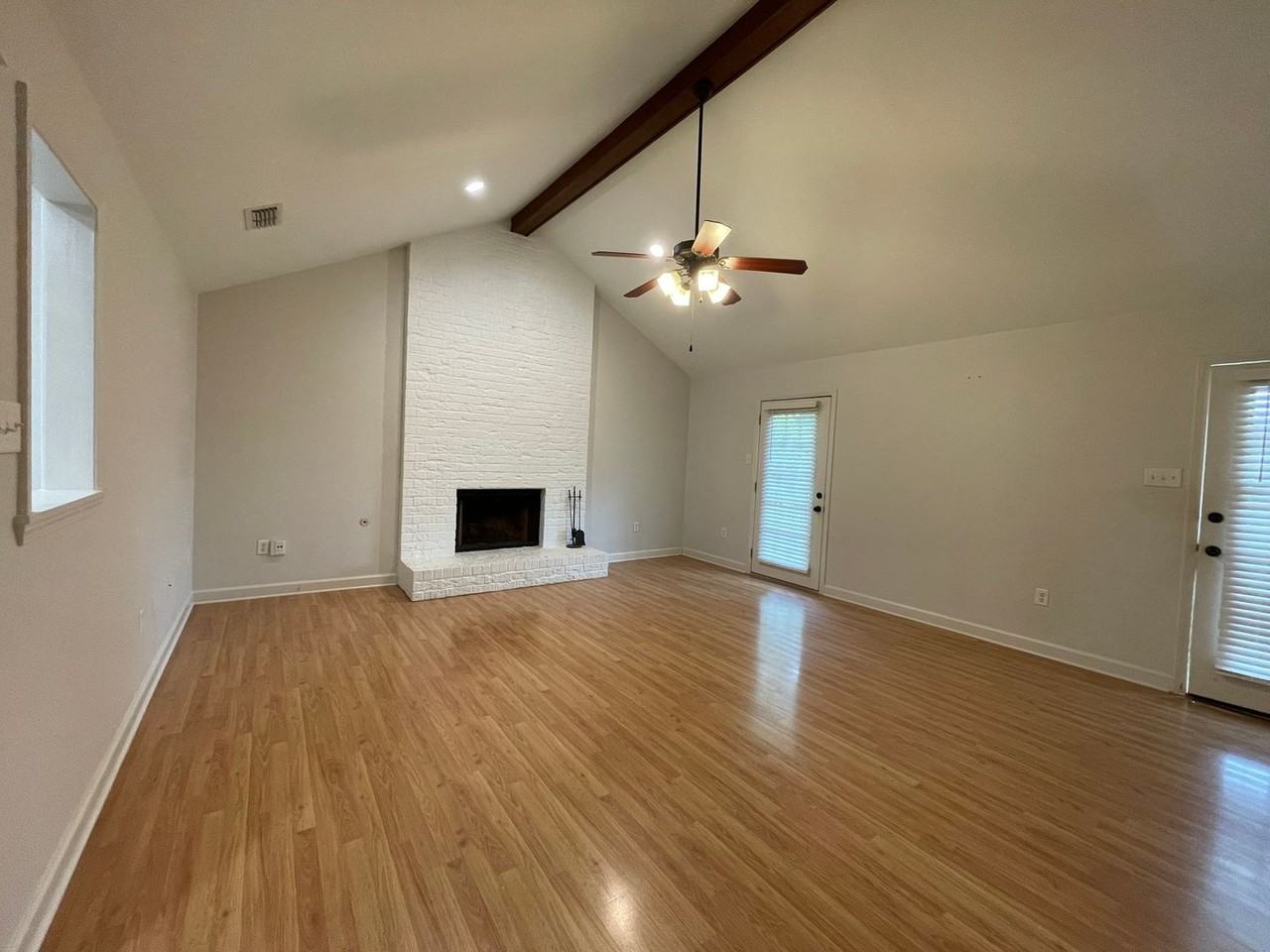 9843 Kinglet Dr - Photo 6 of 17