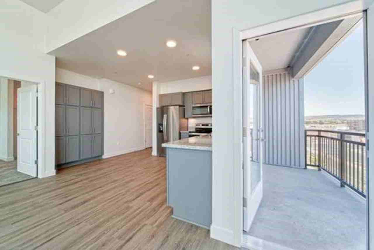 Tank District Apartments 1910 - Photo 6 of 6