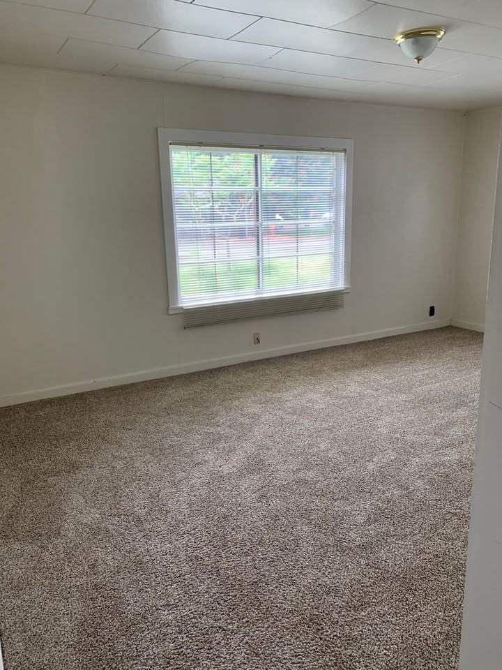 1817 Sw Brooklane Dr - Photo 5 of 12