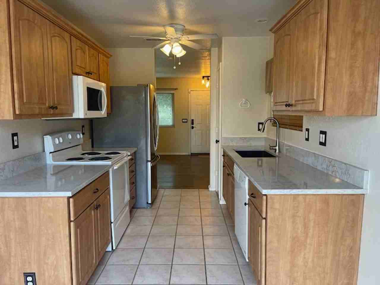 13844 W Lundberg St - Photo 3 of 16