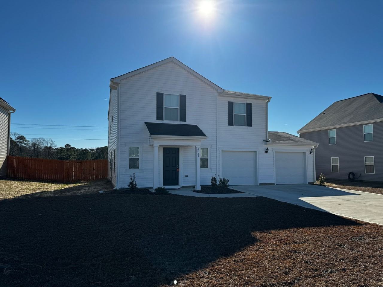 4623 Revelstroke Rd - Photo 3 of 39