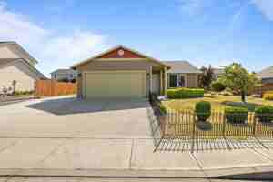 featured image of 4613 Finnhorse Ln