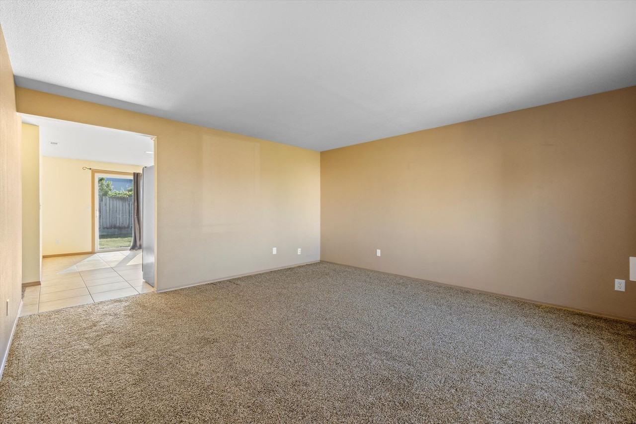 4613 Finnhorse Ln - Photo 5 of 23