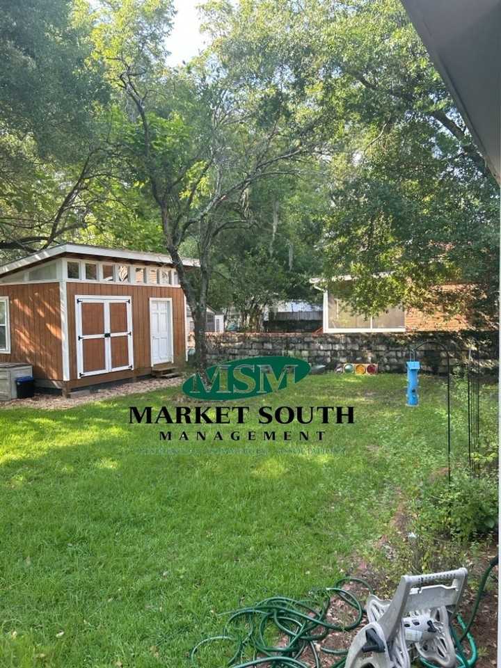 123 W 55th St - Photo 3 of 13