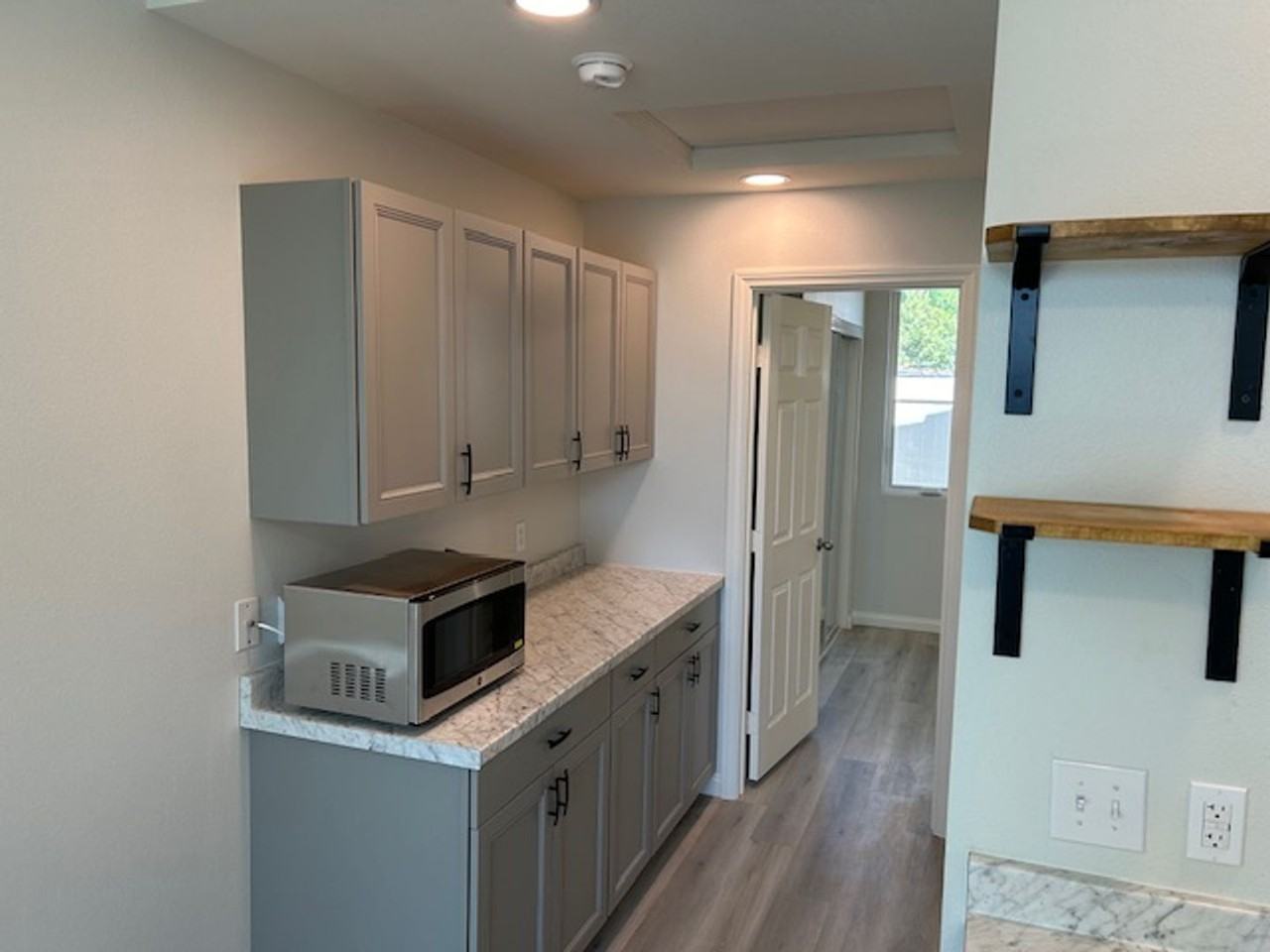 24445 Leafwood Dr - Photo 4 of 9