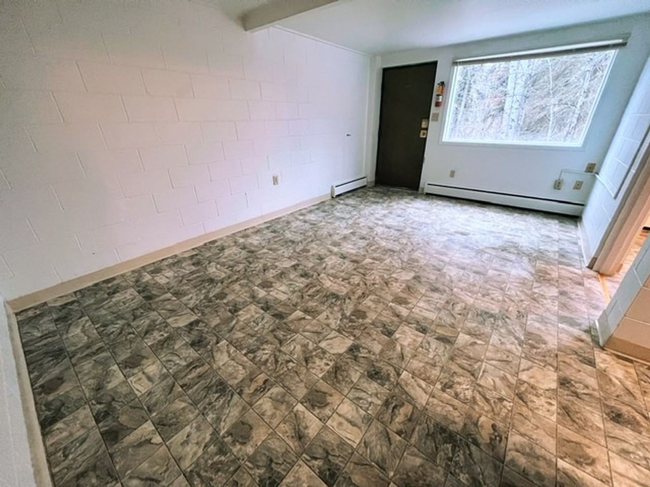 Tall Timbers @ 2204 W Northern Lights Blvd - Photo 5 of 31