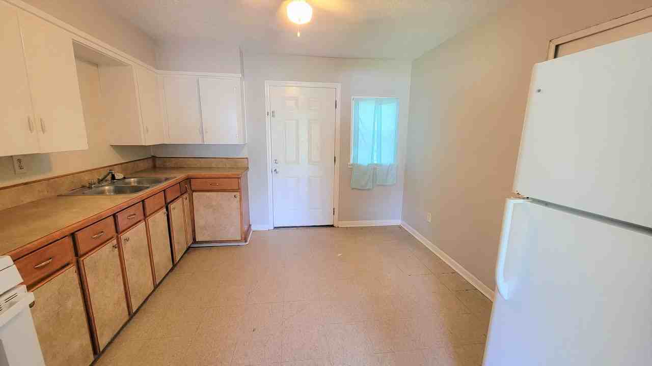 2521 Trichel St - Photo 5 of 16
