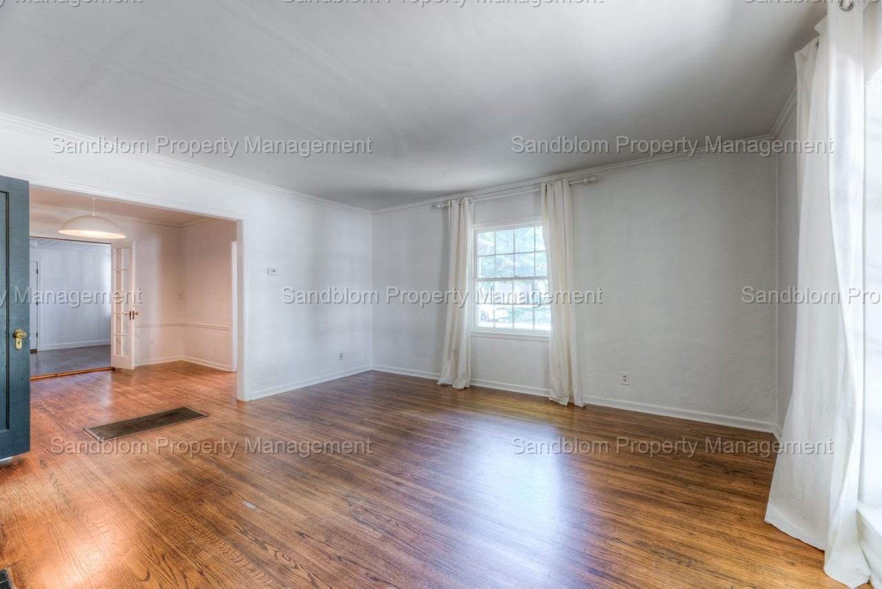 1402 S Urbana Ave - Photo 5 of 26