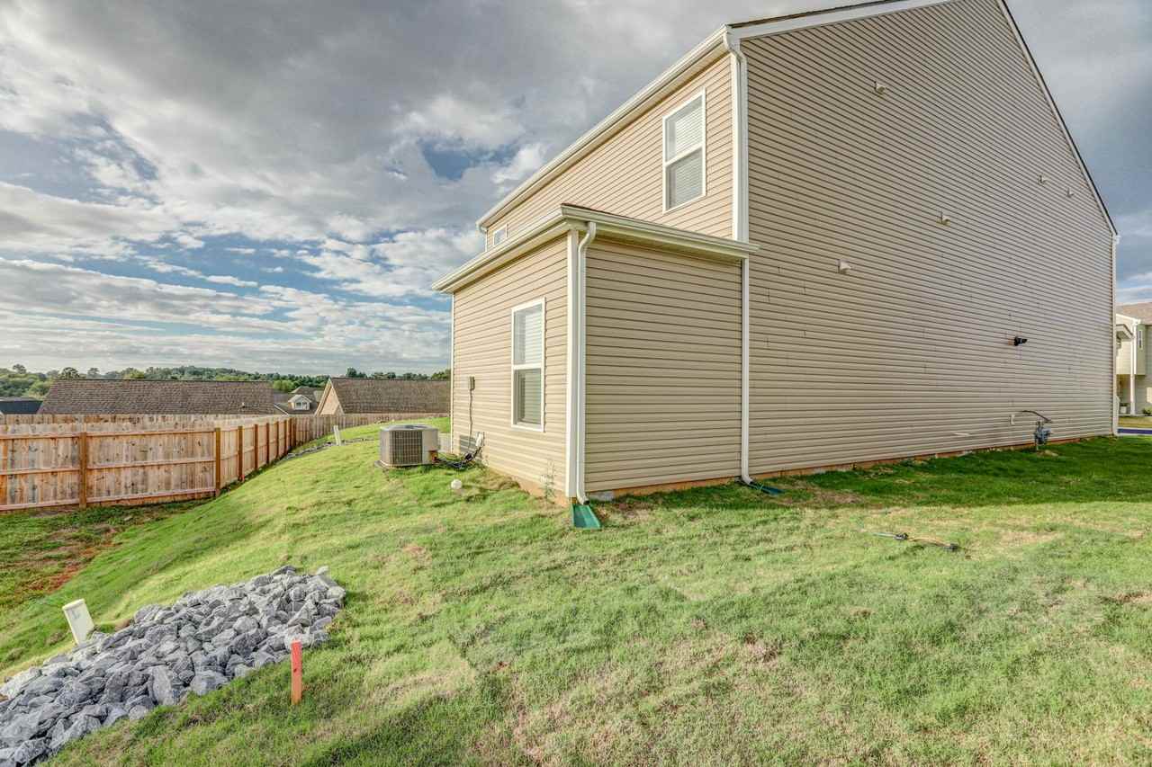 21 Garnet Ct - Photo 5 of 40