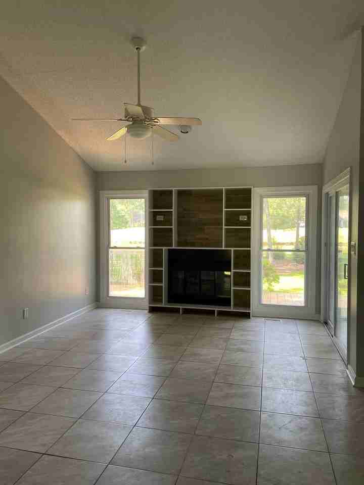 904 Shipyard Pt - Photo 4 of 22