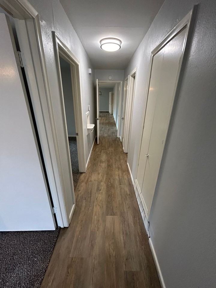 618 Kingston Dr - Photo 7 of 17