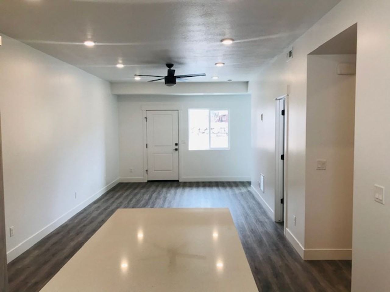 134 S Orchard Dr - Photo 4 of 12