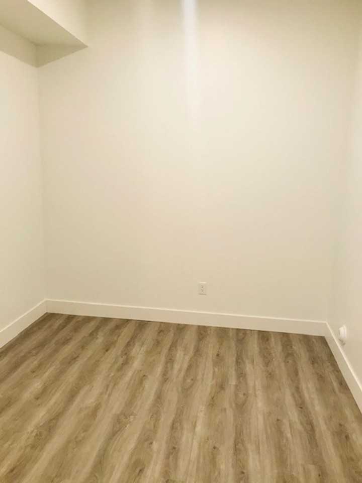 134 S Orchard Dr - Photo 3 of 12