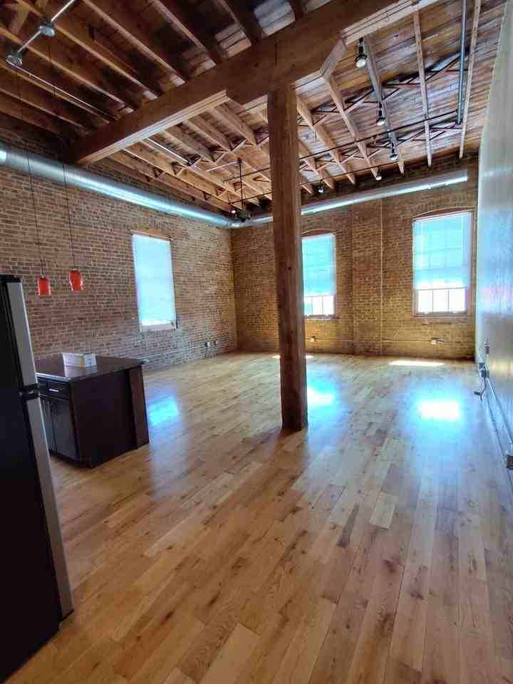 601 601 N National #241 - Photo 4 of 16