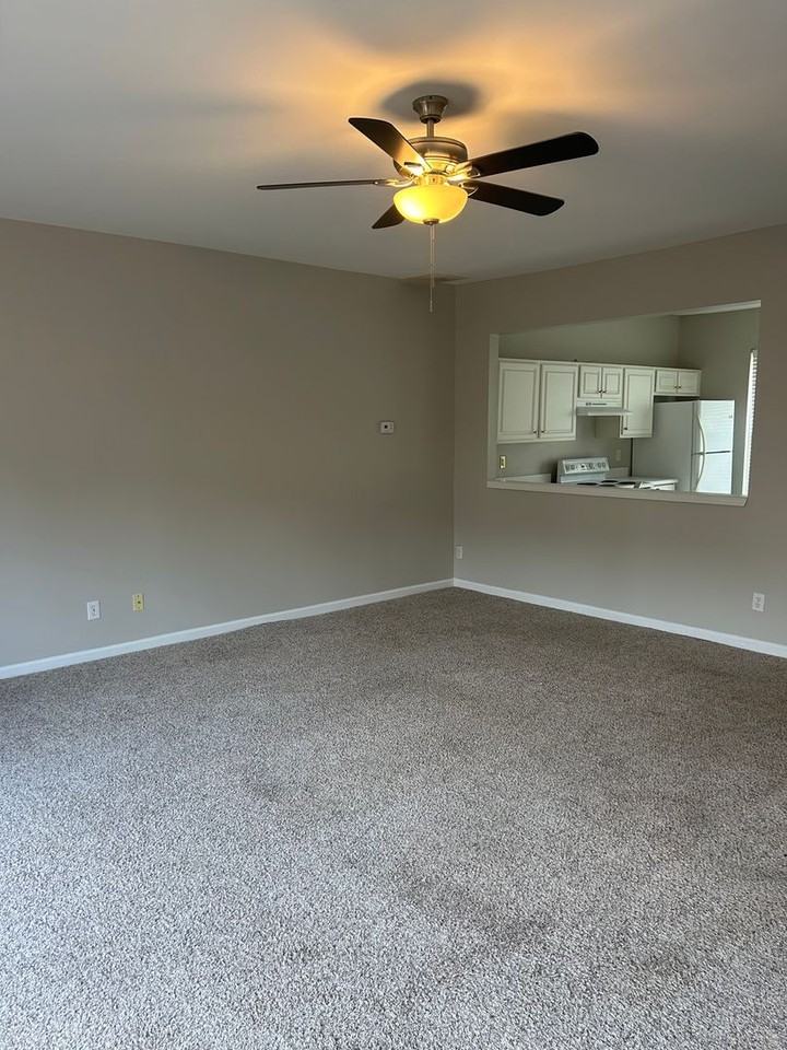 109 Waterford Park Dr - Photo 2 of 9