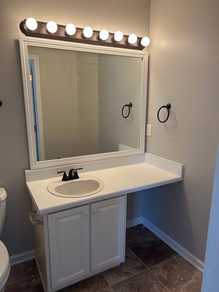 109 Waterford Park Dr - Photo 3 of 9