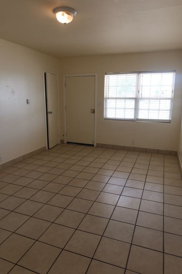 4104 Leavell Ave - Photo 3 of 15