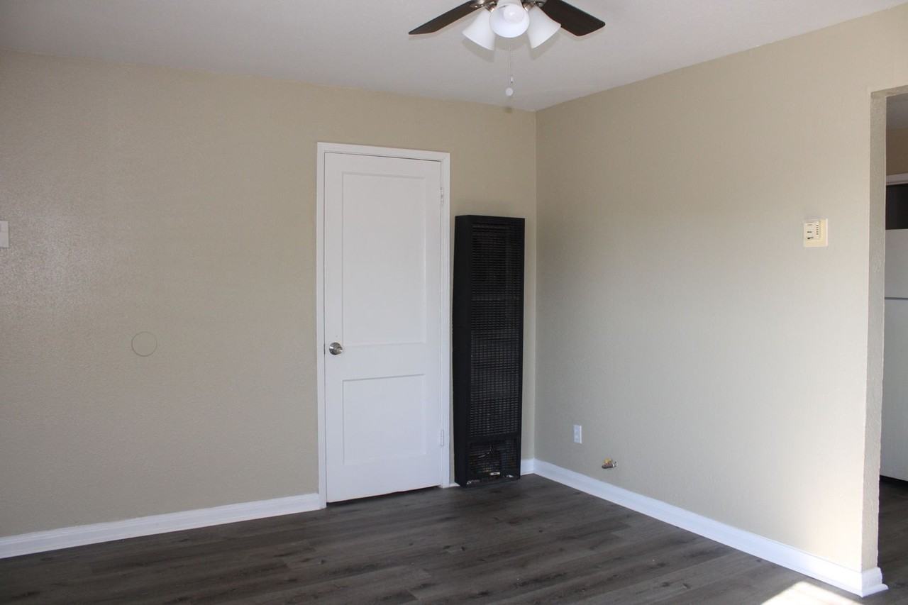 803 North Key Boulevard - Photo 7 of 15