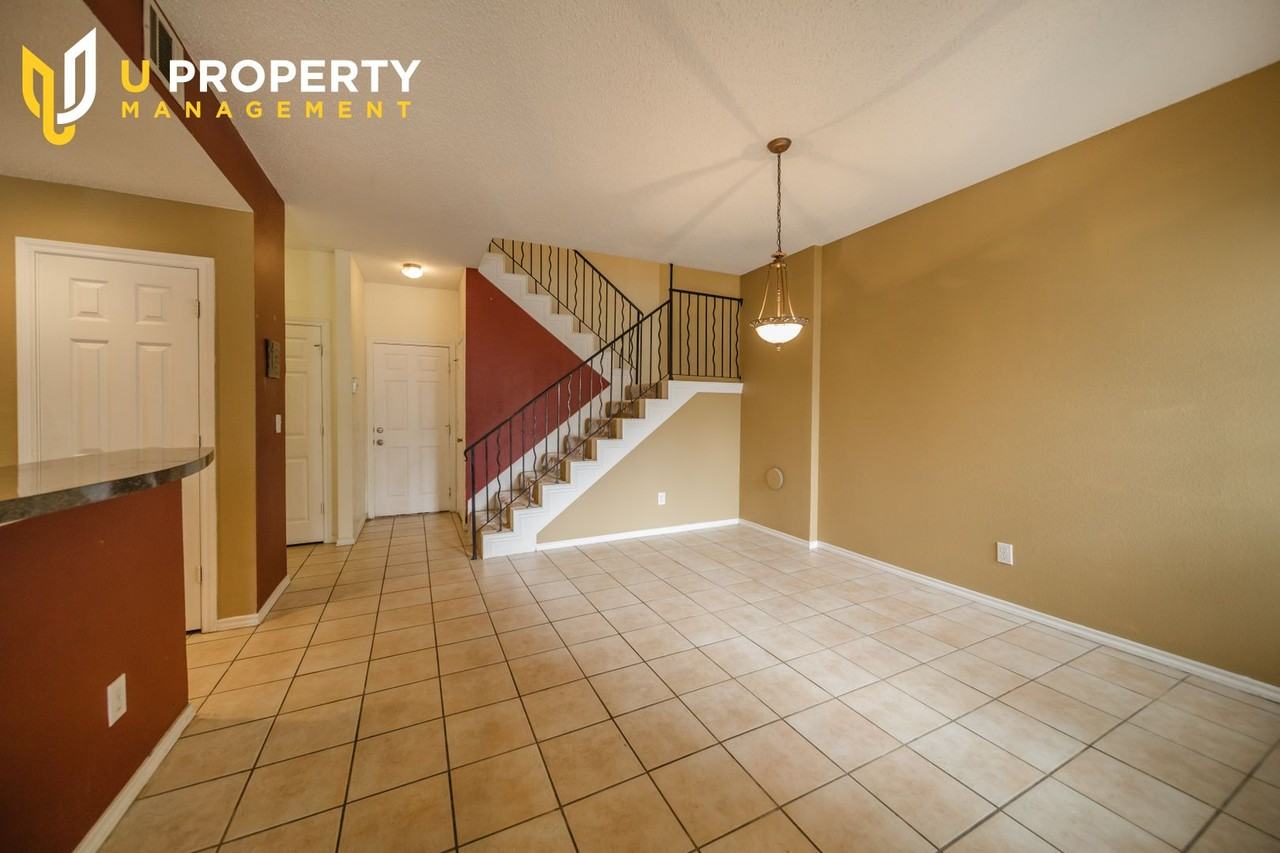 3325 Devonshire Dr - Photo 7 of 28