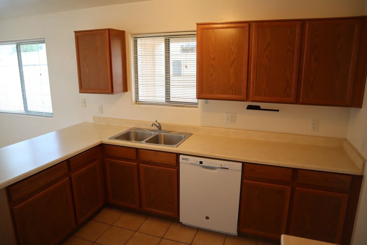 3011 Copper Pointe Dr - Photo 7 of 31