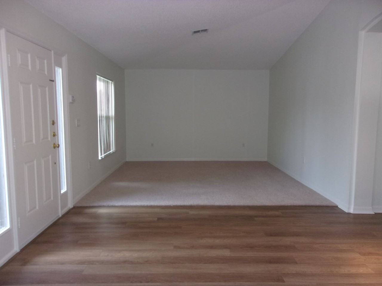 14237 Spring Hill Dr - Photo 7 of 14