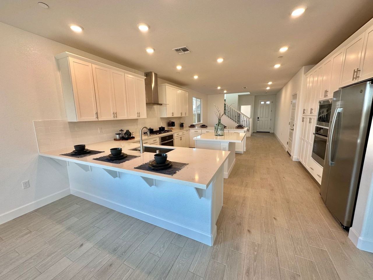 4060 Waterleaf Ave - Photo 4 of 45