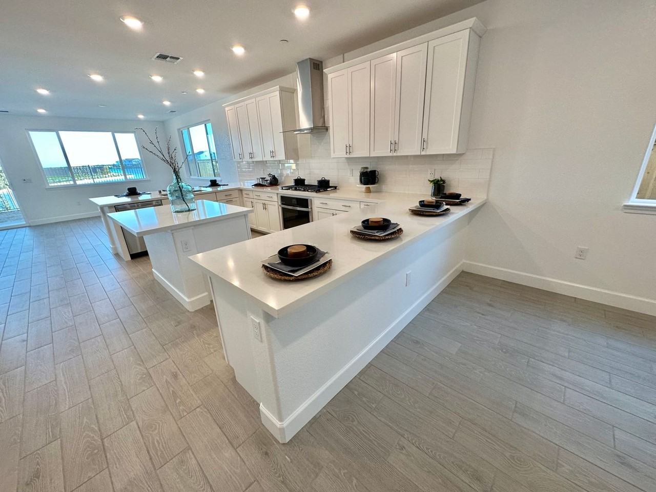 4060 Waterleaf Ave - Photo 5 of 45