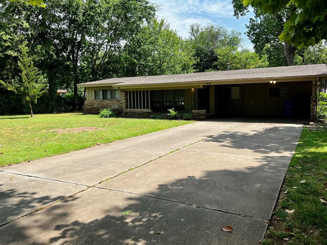 818 W Timberdell Rd - Photo 2 of 22