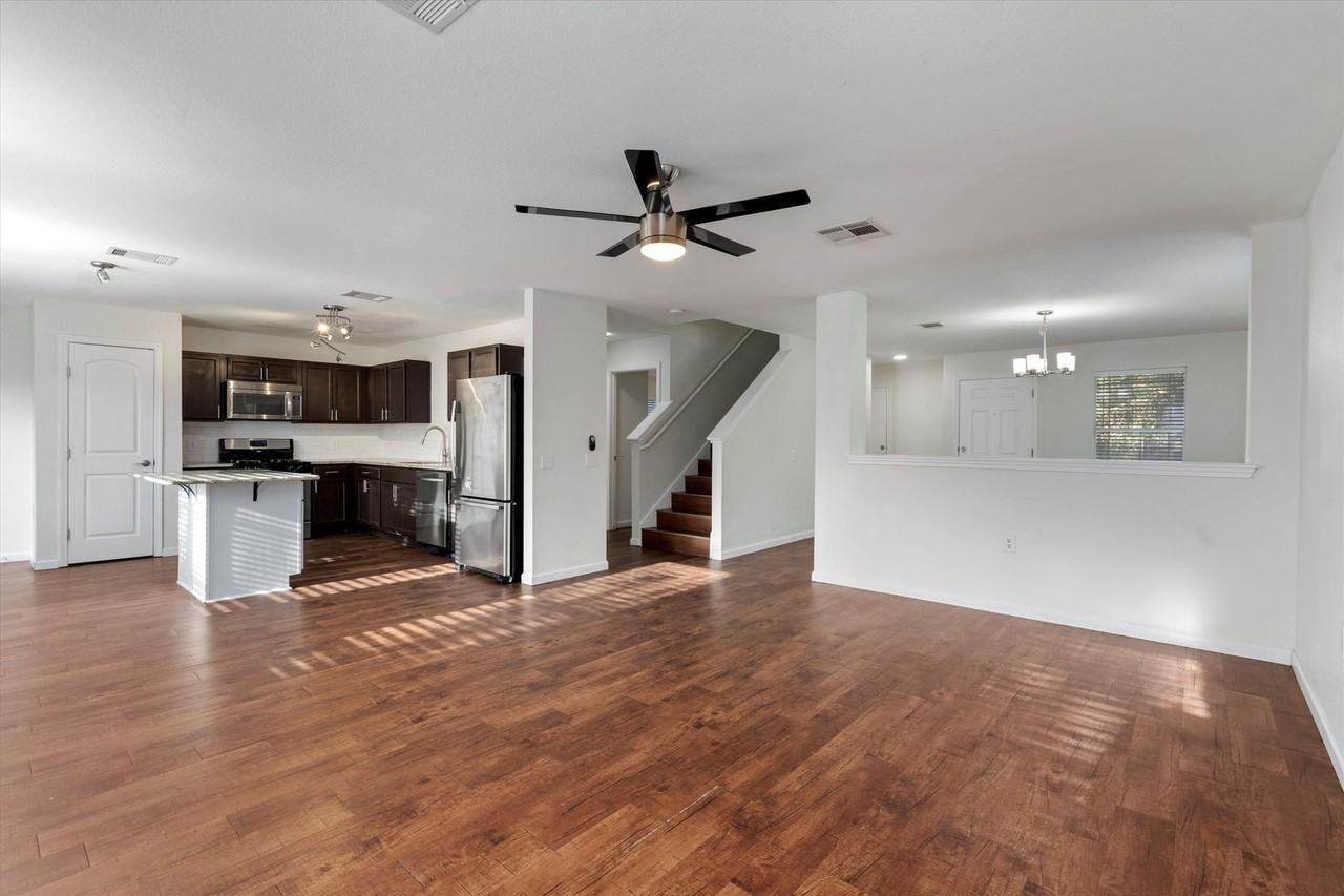3516 Sand Dunes Ave - Photo 6 of 35