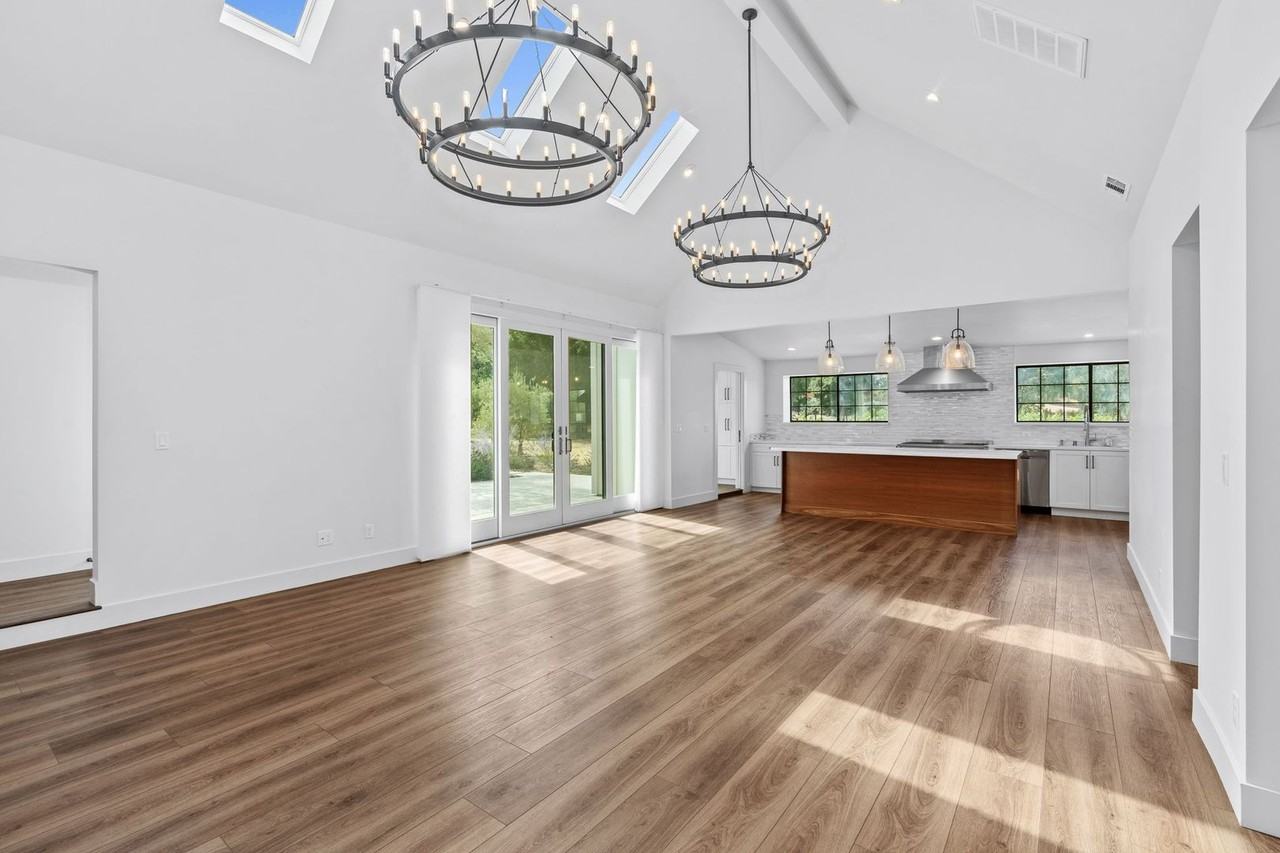 3035 North Ave - Photo 5 of 49