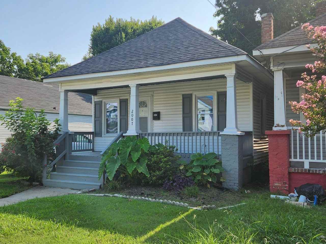 2007 Elm Ave - Photo 2 of 16