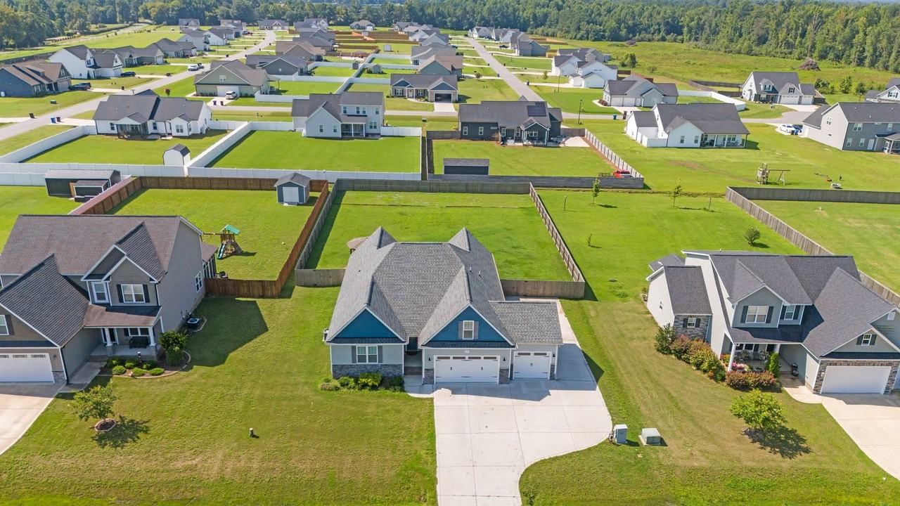 117 Bayview Rd - Photo 3 of 41