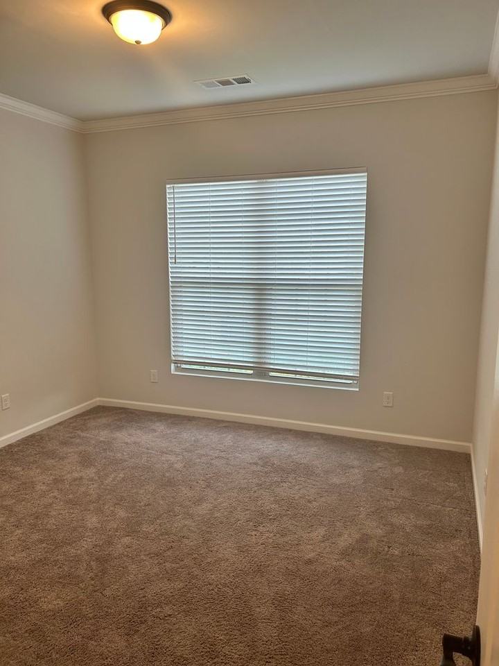 1807 Humphreys Gln - Photo 5 of 28