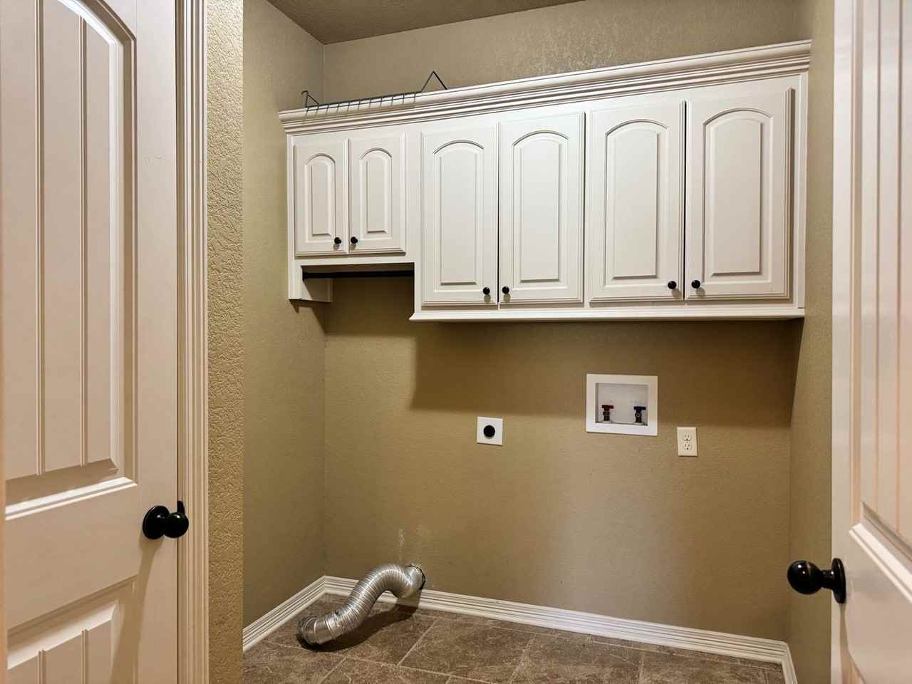 11865 Poydras - Photo 7 of 34