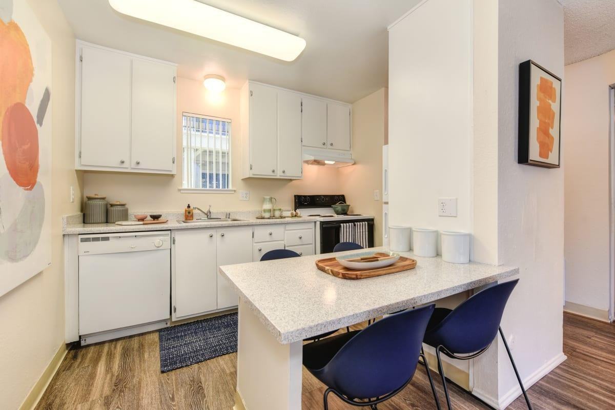 3000 Lillard Dr - Photo 6 of 33