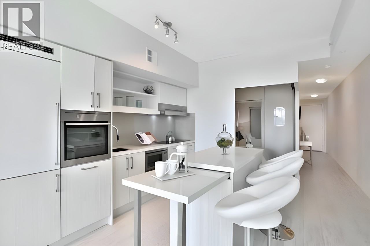 39 Sherbourne Street - Photo 3 of 19