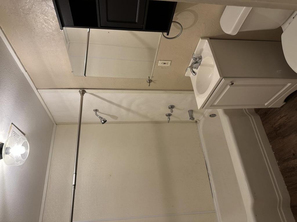 804 Avenue I #A - Photo 2 of 7