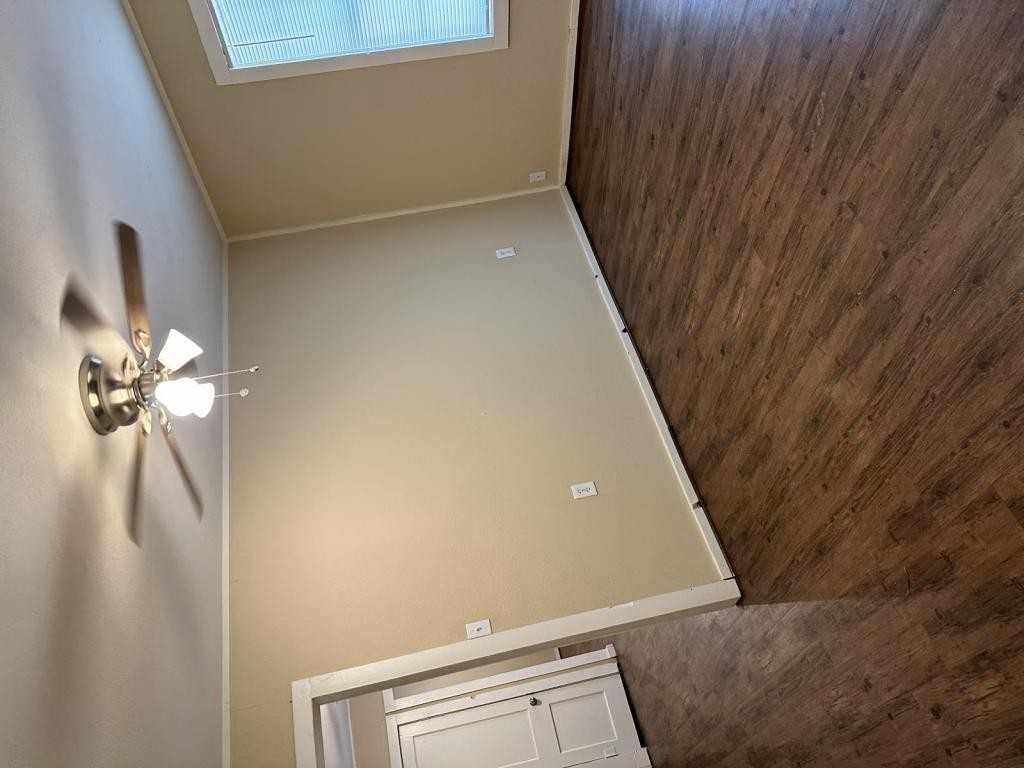 804 Avenue I #A - Photo 3 of 7