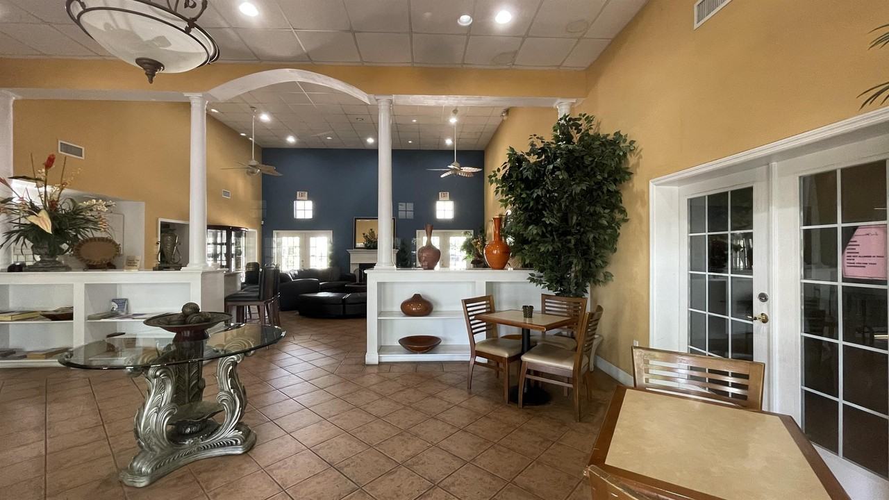 2856 Somerset Park Dr #102 - Photo 2 of 17