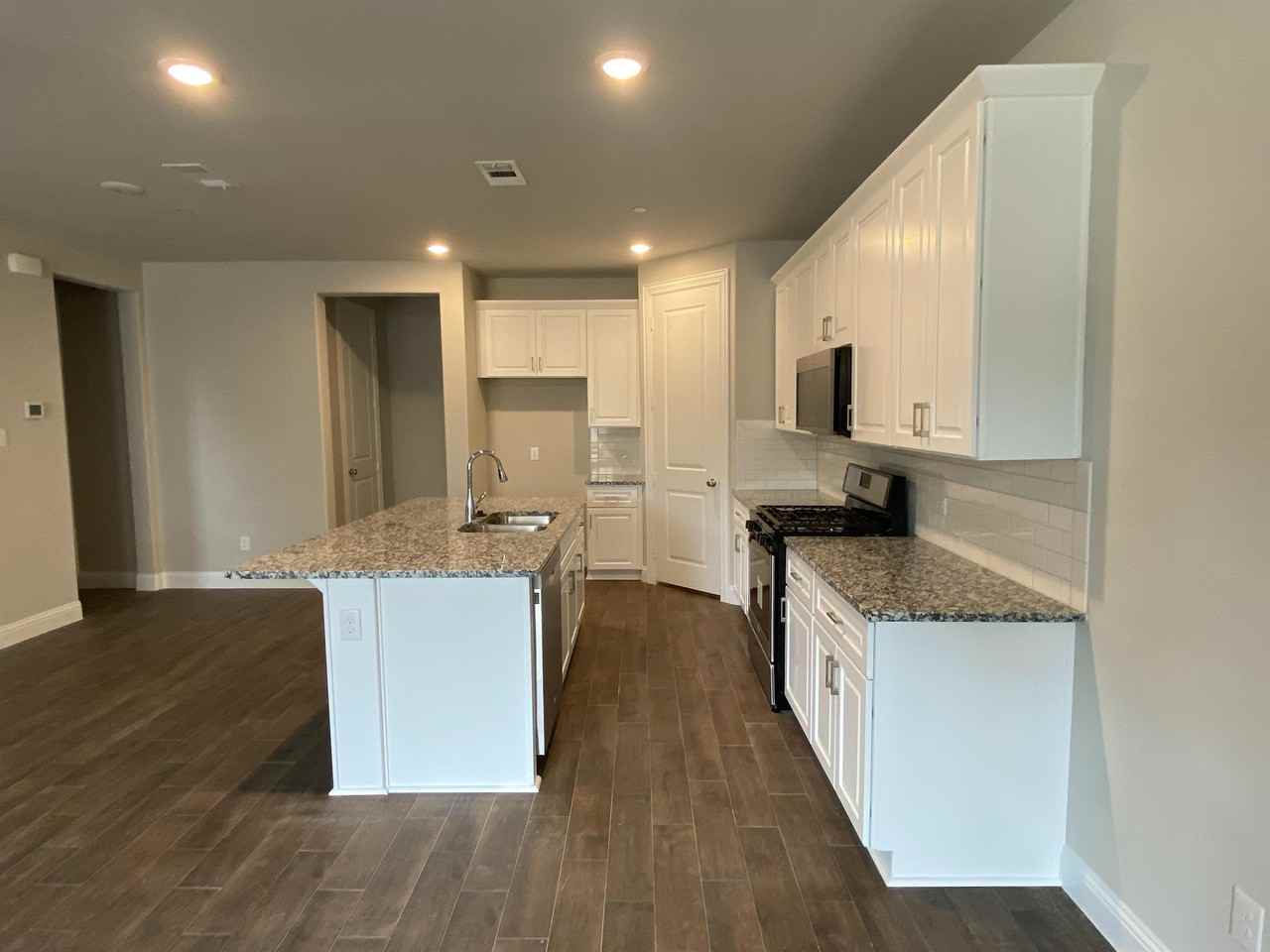 803 Ponds Edge Ln #0 - Photo 4 of 25